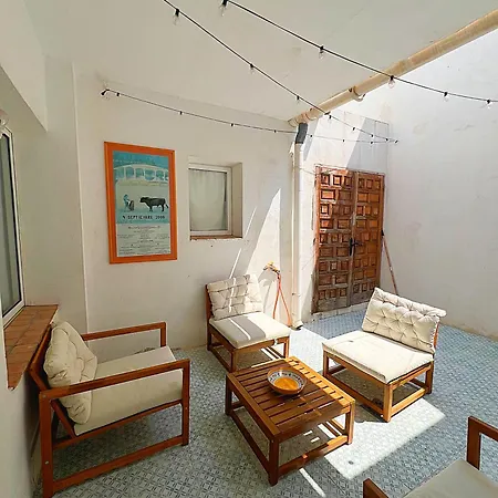 Patio Alcornocal By Residea *