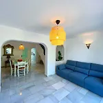 Patio Alcornocal By Residea Εστεπόνα