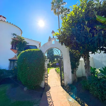 Patio Alcornocal By Residea * Estepona