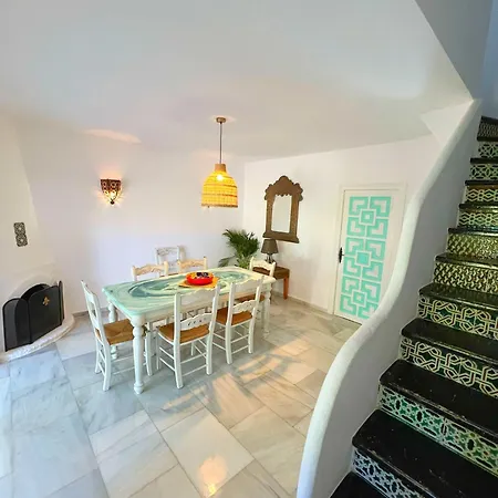 Patio Alcornocal By Residea Estepona