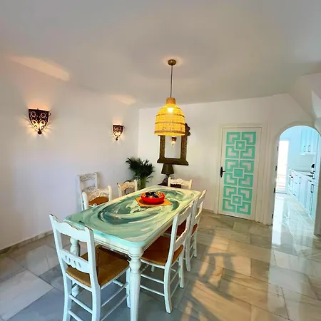 Patio Alcornocal By Residea * Estepona