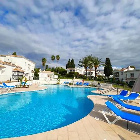 Patio Alcornocal By Residea *