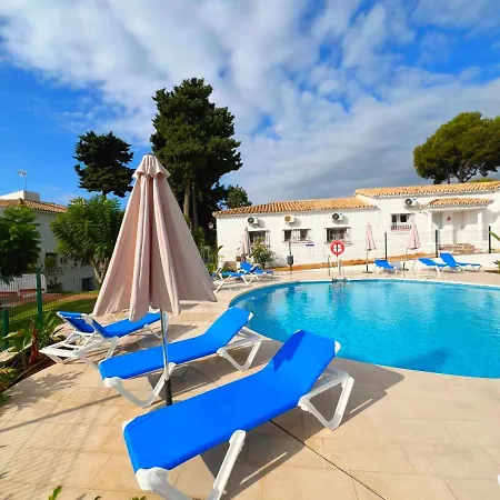 Patio Alcornocal By Residea Estepona