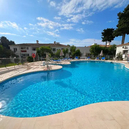 Patio Alcornocal By Residea