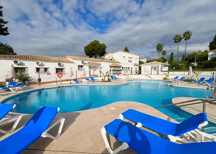 Patio Alcornocal By Residea *