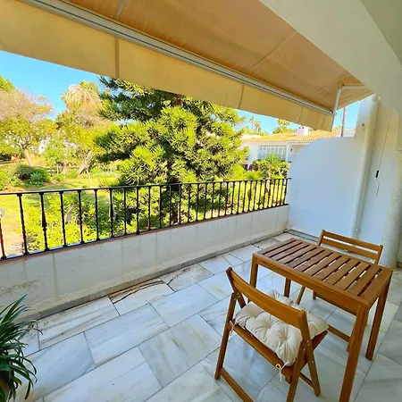 Patio Alcornocal *