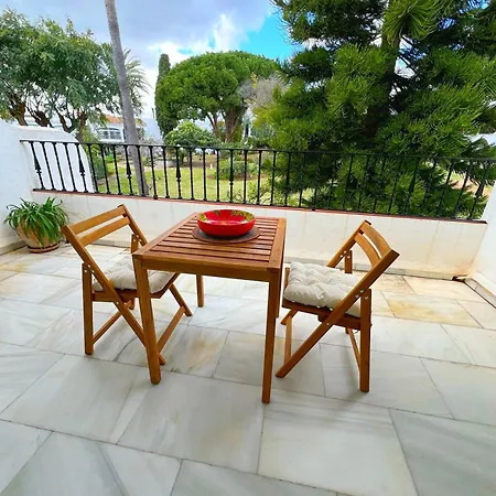 Patio Alcornocal Apartment *